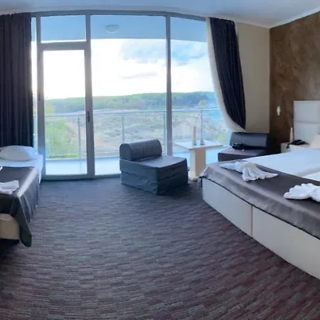 Hotel Kamenec 4*