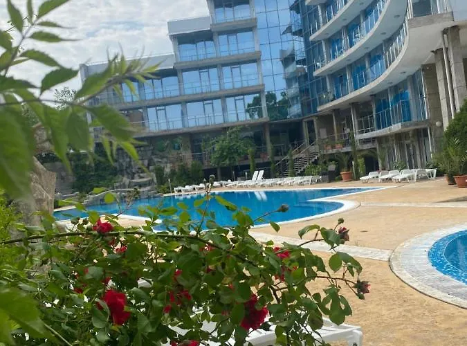 Ξενοδοχείο Kamenec 4*