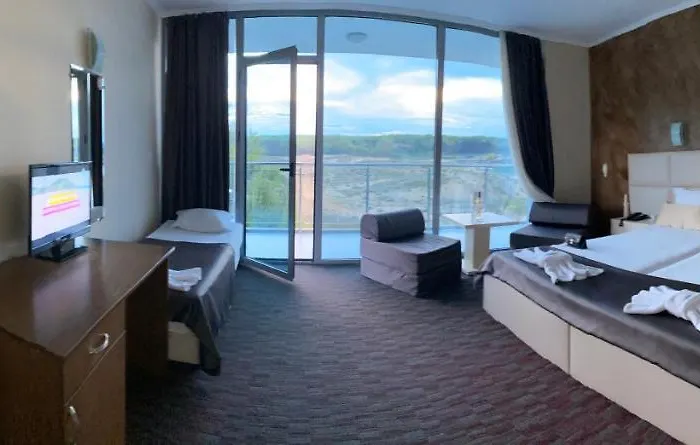 Kamenec 4* Китен